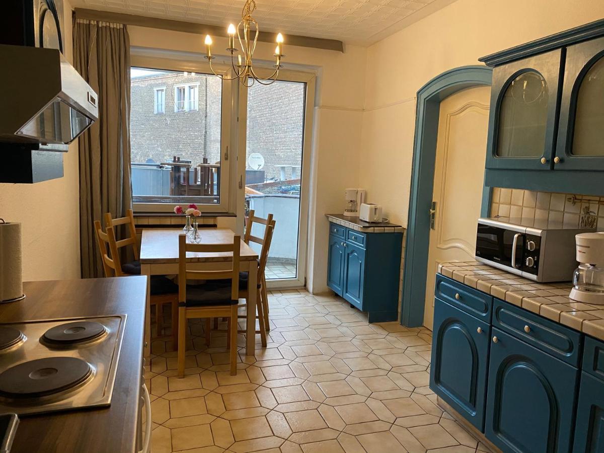 Central Shared Apartment, Friesenplatz โคโลญ ภายนอก รูปภาพ