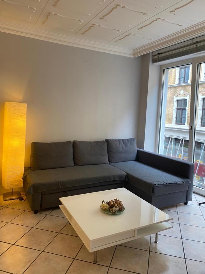 Central Shared Apartment, Friesenplatz โคโลญ ภายนอก รูปภาพ