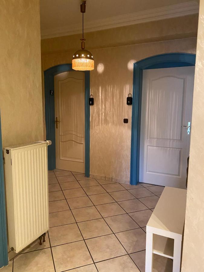 Central Shared Apartment, Friesenplatz โคโลญ ภายนอก รูปภาพ